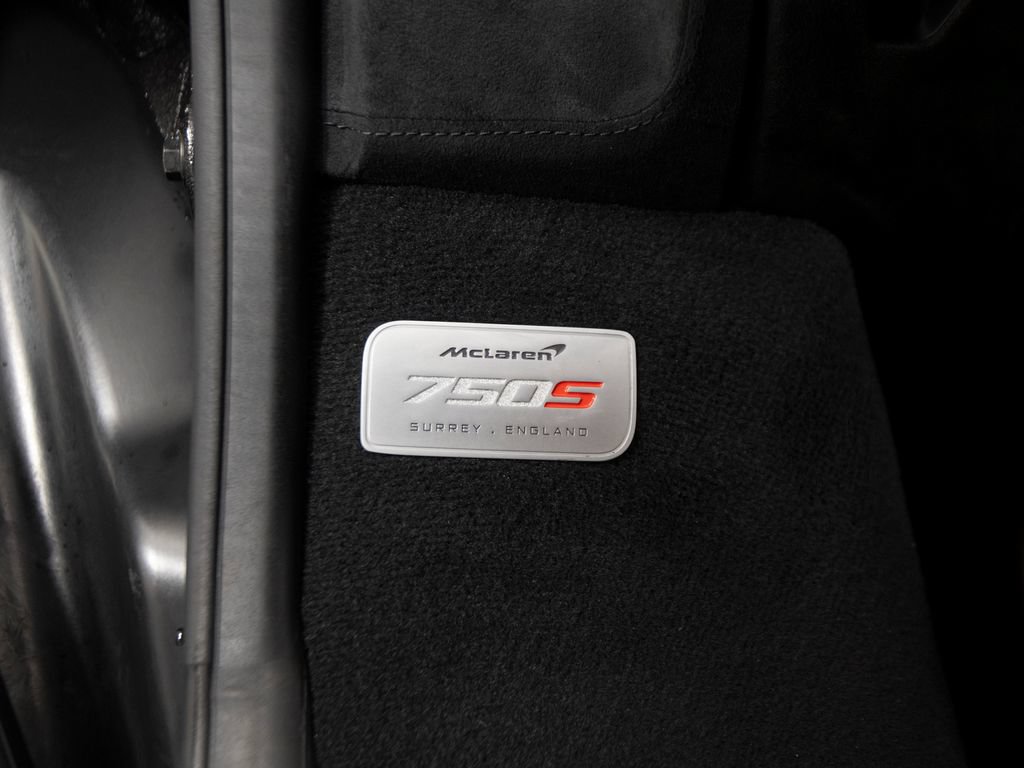 Used 2024 McLaren 750S Spider photo 15