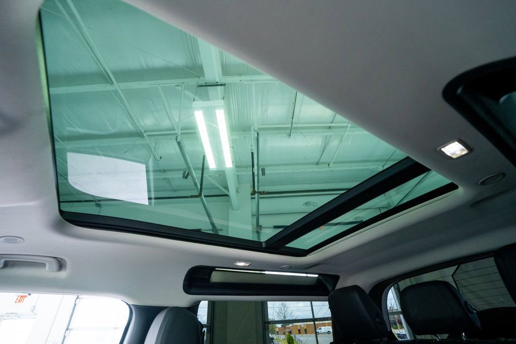 2022 Land Rover Defender 90 S