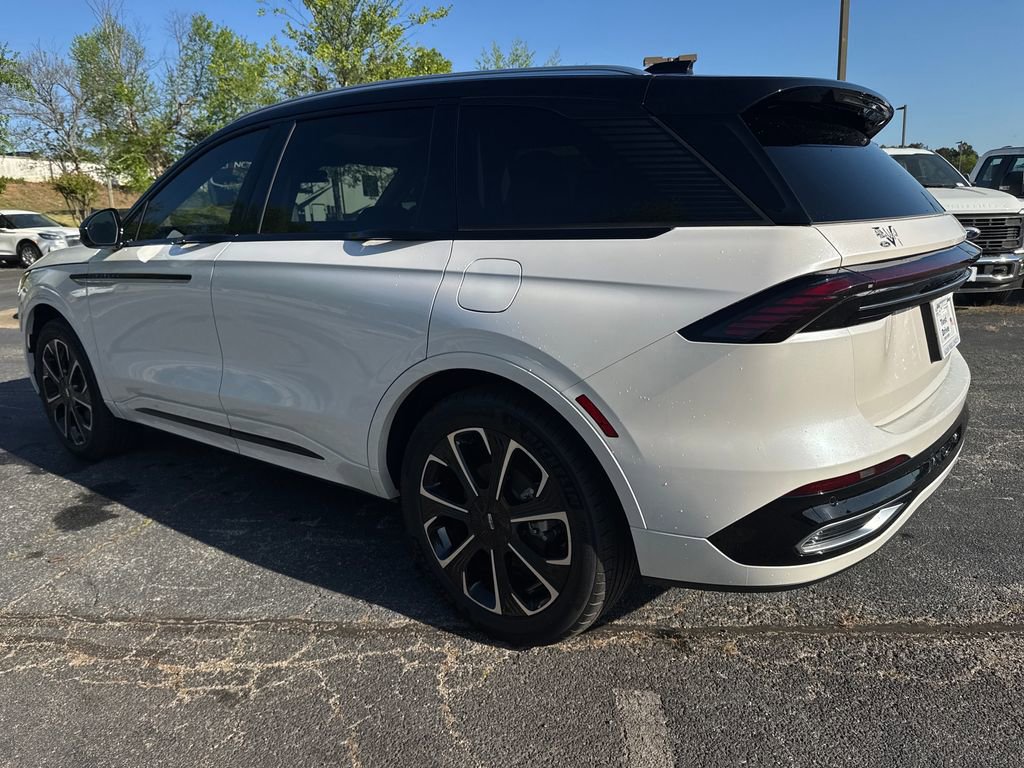 2025 Lincoln Nautilus Reserve