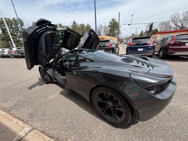 Used 2018 McLaren 720S photo 11
