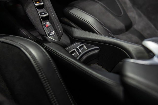Used 2020 McLaren 720S Spider photo 22