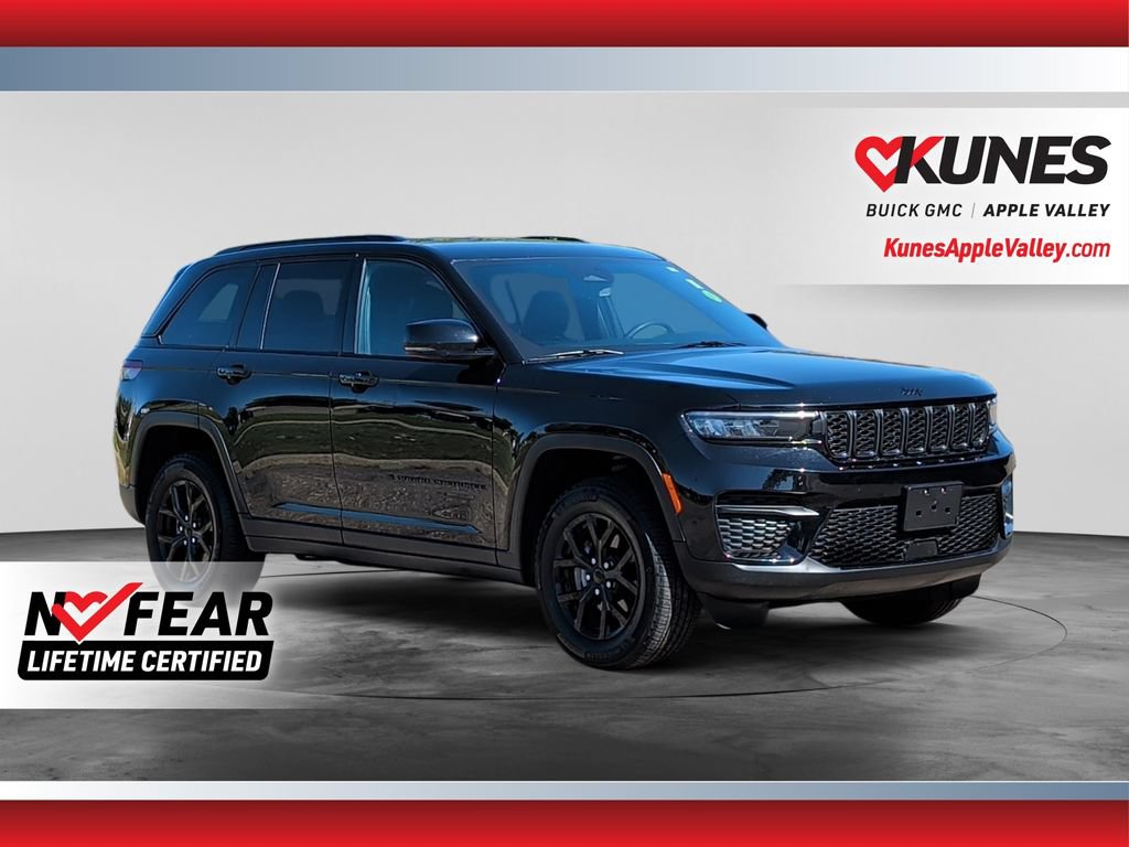 Used 2025 Jeep Grand Cherokee Altitude