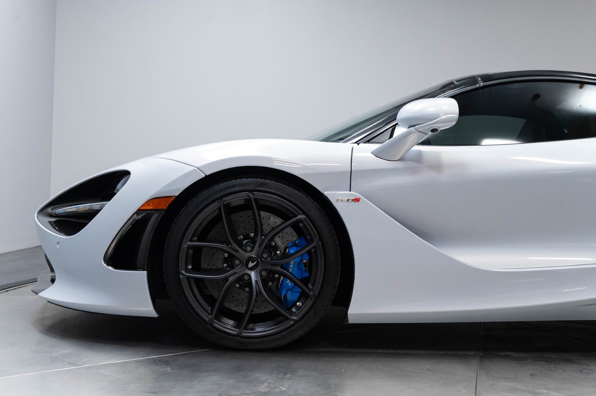 Used 2020 McLaren 720S Luxury photo 47
