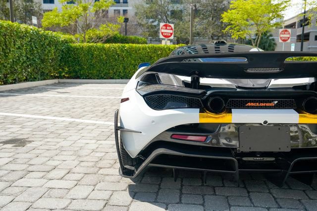 Used 2019 McLaren 720S Performance photo 24