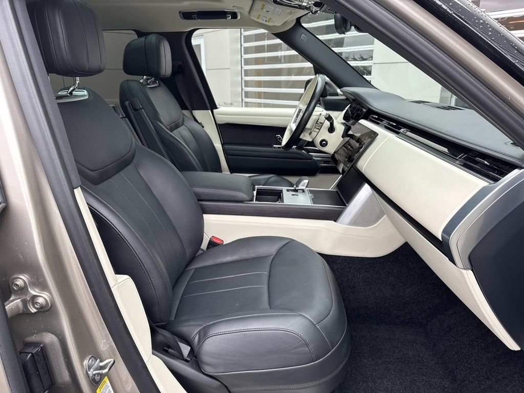 2024 Land Rover Range Rover Long Wheelbase SE