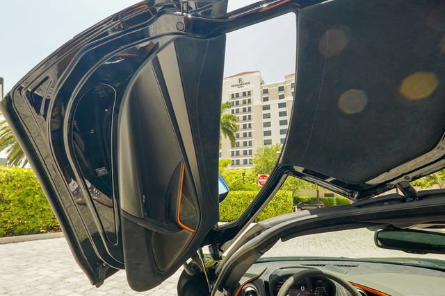 Used 2018 McLaren 720S Performance photo 58