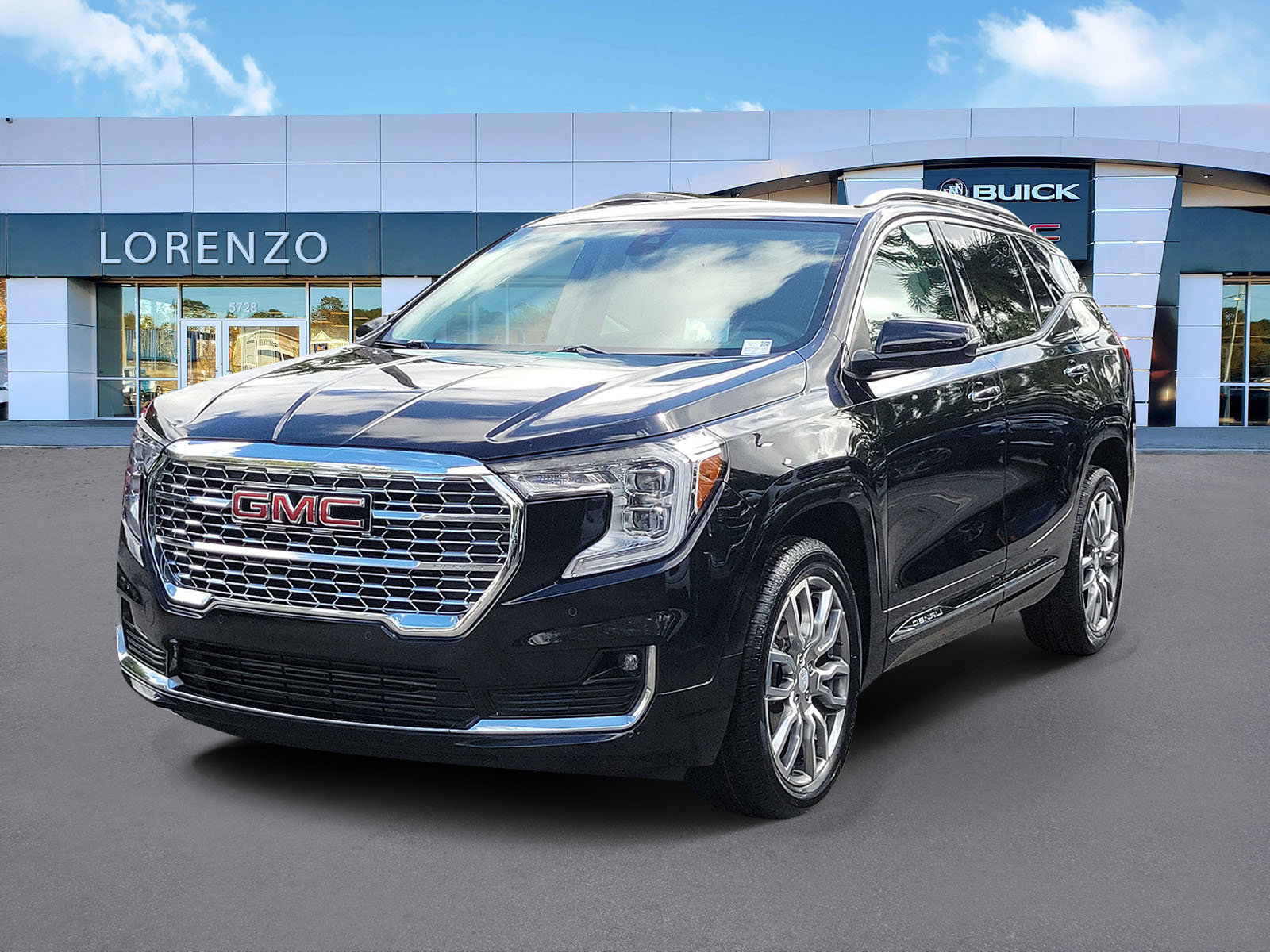 Used 2023 GMC Terrain Denali