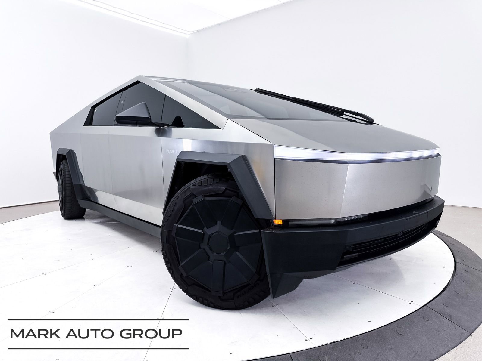 2024 Tesla Cybertruck AWD Crew Cab