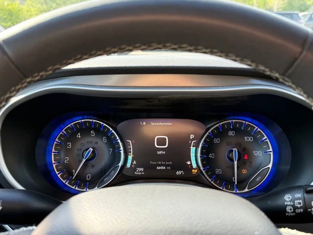 2024 Chrysler Pacifica Touring-L