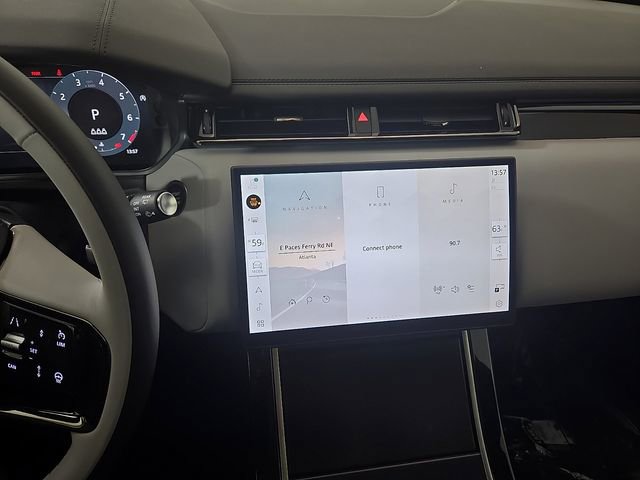 2026 Land Rover Range Rover Velar Dynamic SE