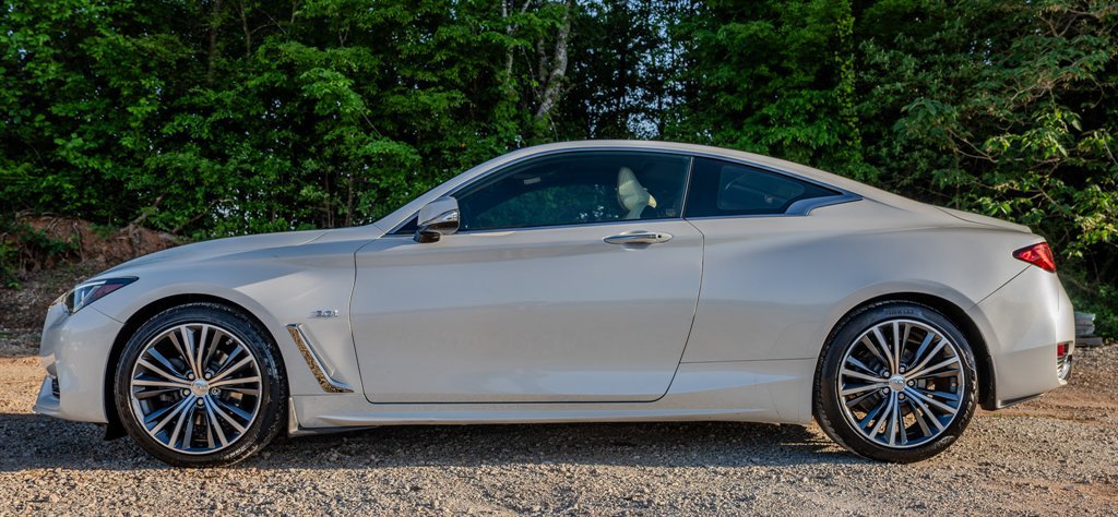 2017 INFINITI Q60 3.0t