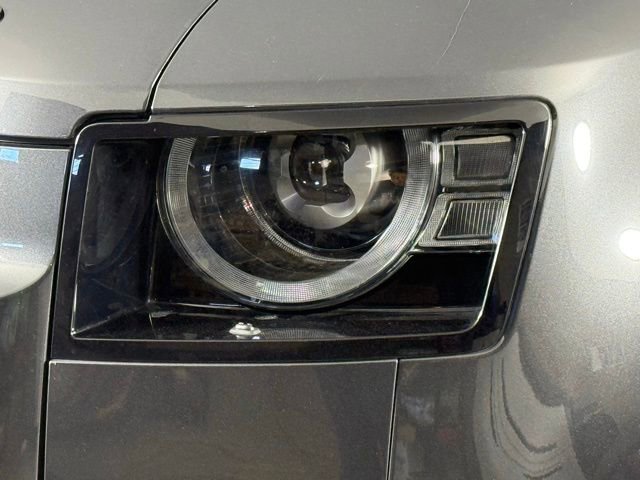 2024 Land Rover Defender 130 X-Dynamic SE