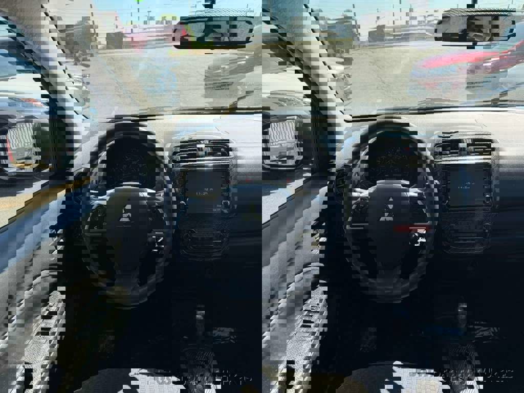 2020 Mitsubishi Mirage SE