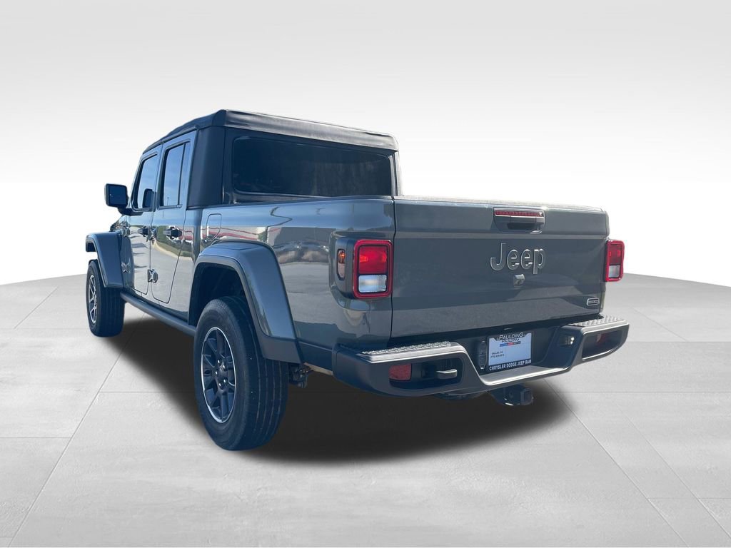 2022 Jeep Gladiator Overland