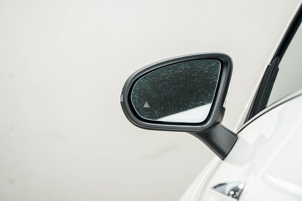 2025 Mercedes-Benz CLA 250