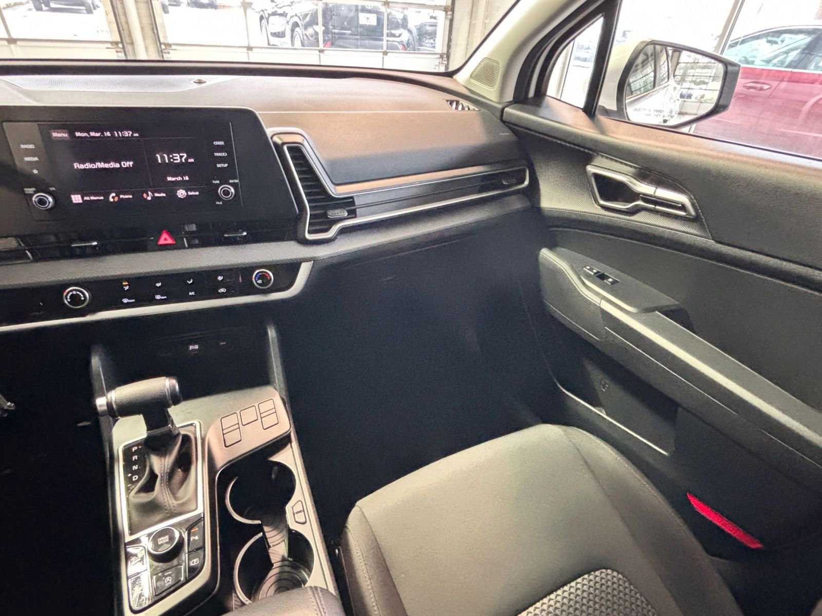 2025 Kia Sportage LX