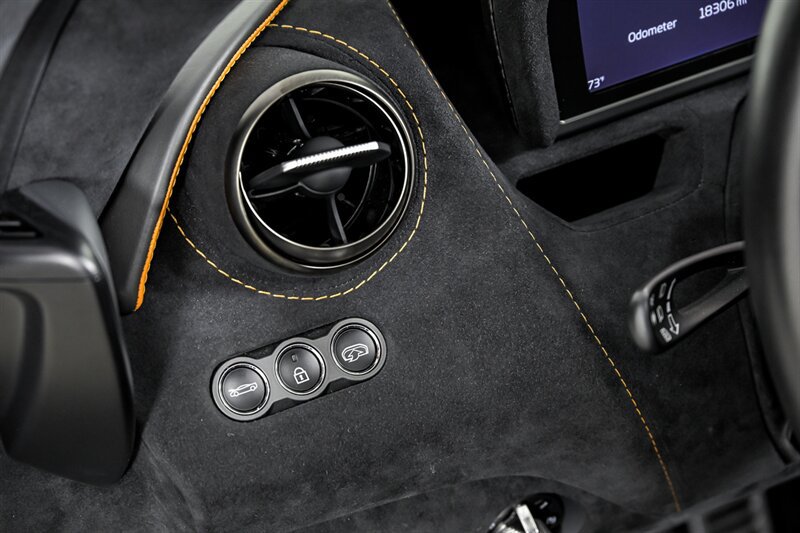 Used 2020 McLaren 720S Performance photo 21