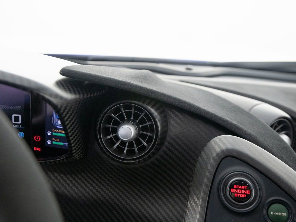 Used 2015 McLaren P1 photo 39
