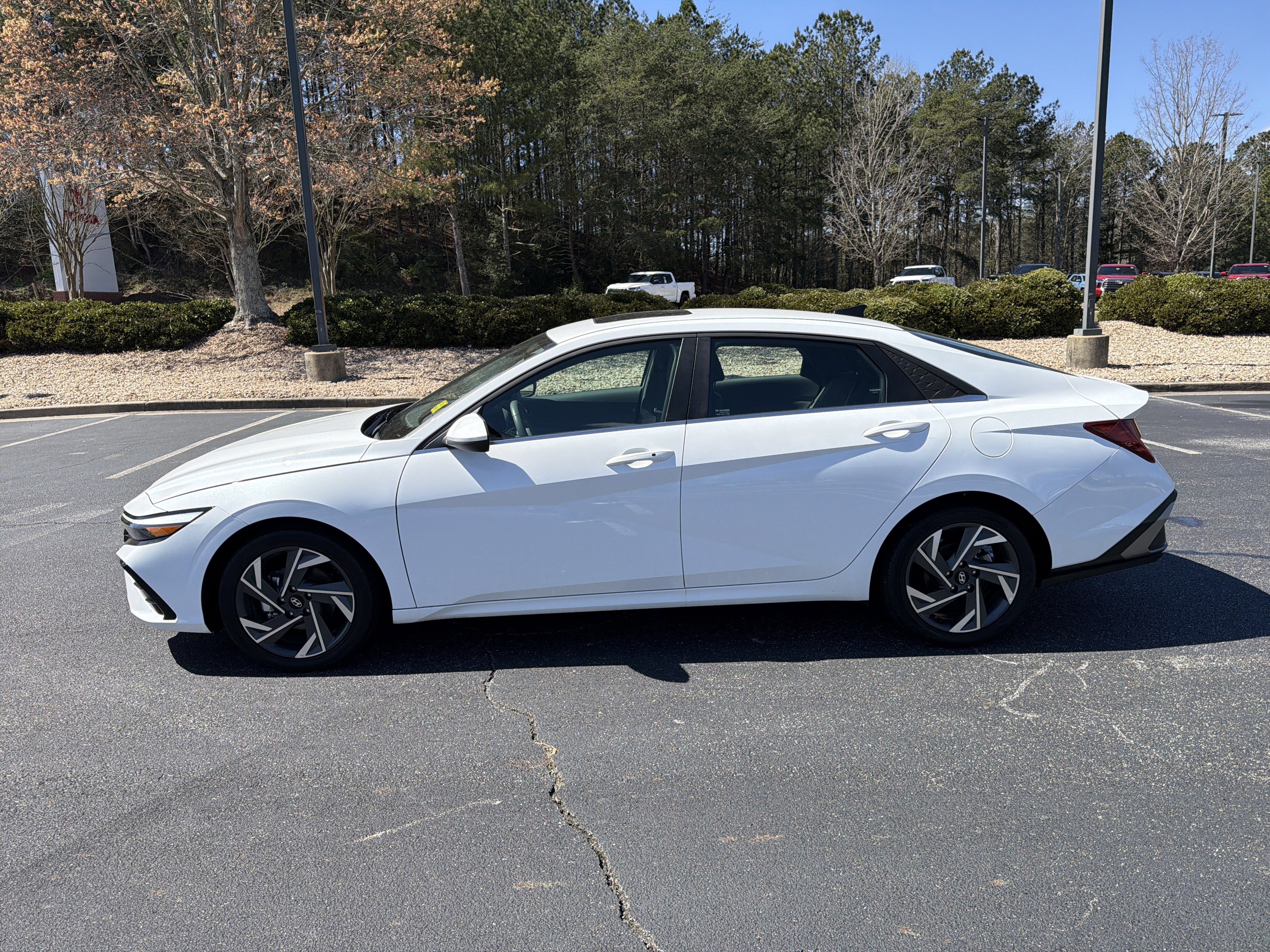 2025 Hyundai Elantra SEL