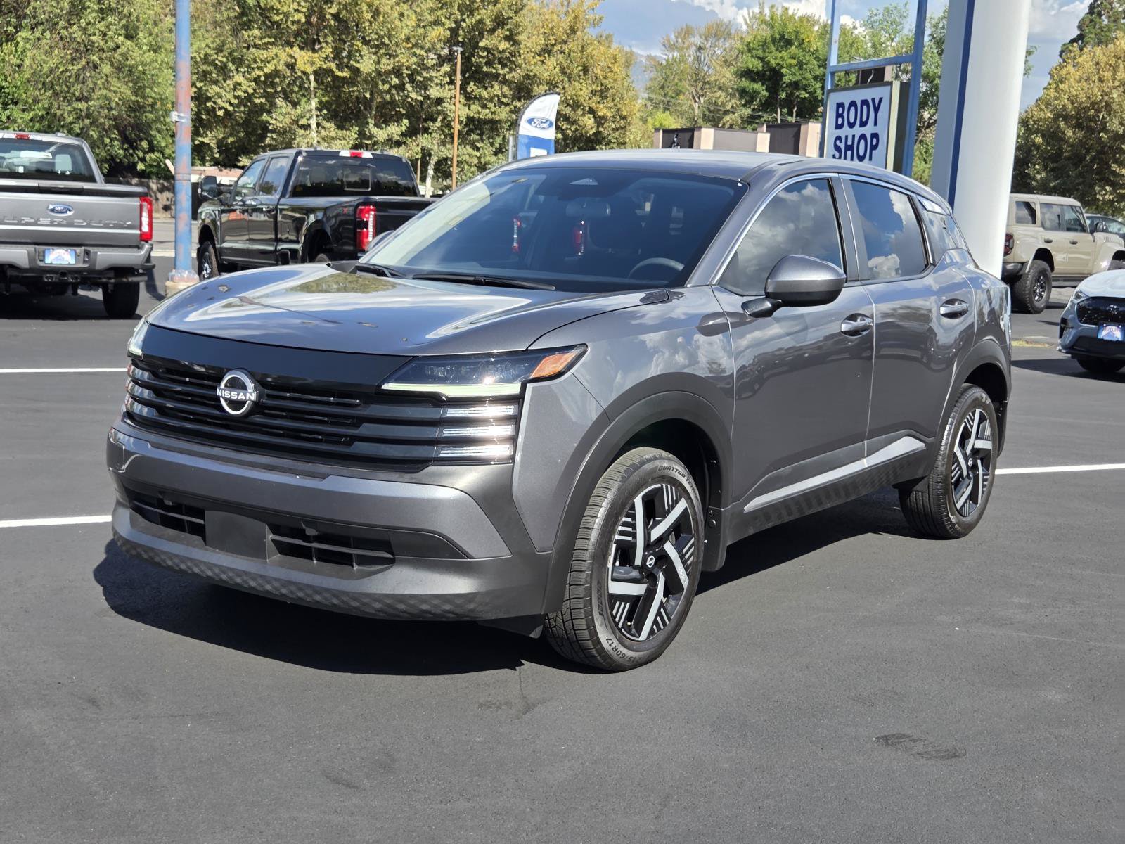 Used 2025 Nissan Kicks SV