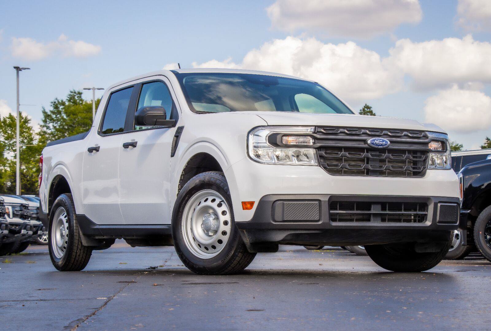 Certified 2024 Ford Maverick XL
