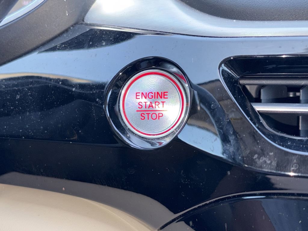 2023 Acura MDX SH-AWD w/ Technology Package