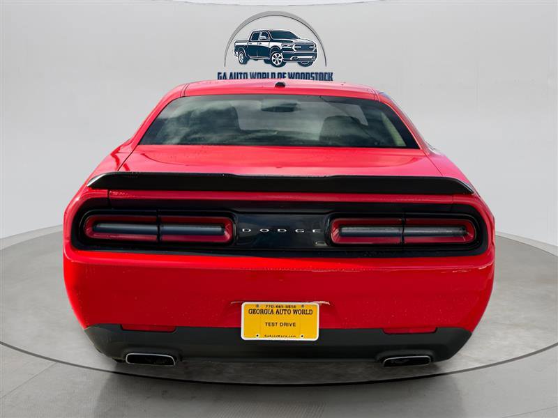 2015 Dodge Challenger SXT