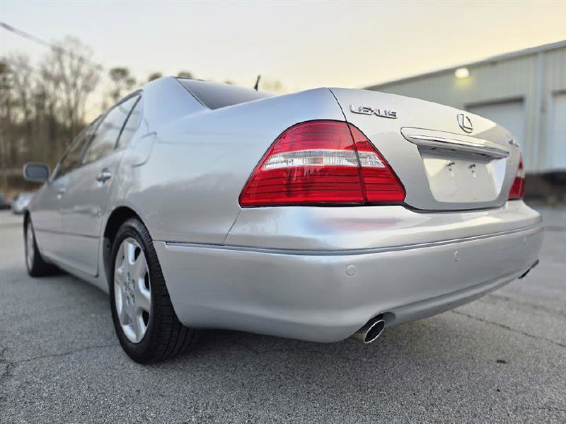 2004 Lexus LS 430