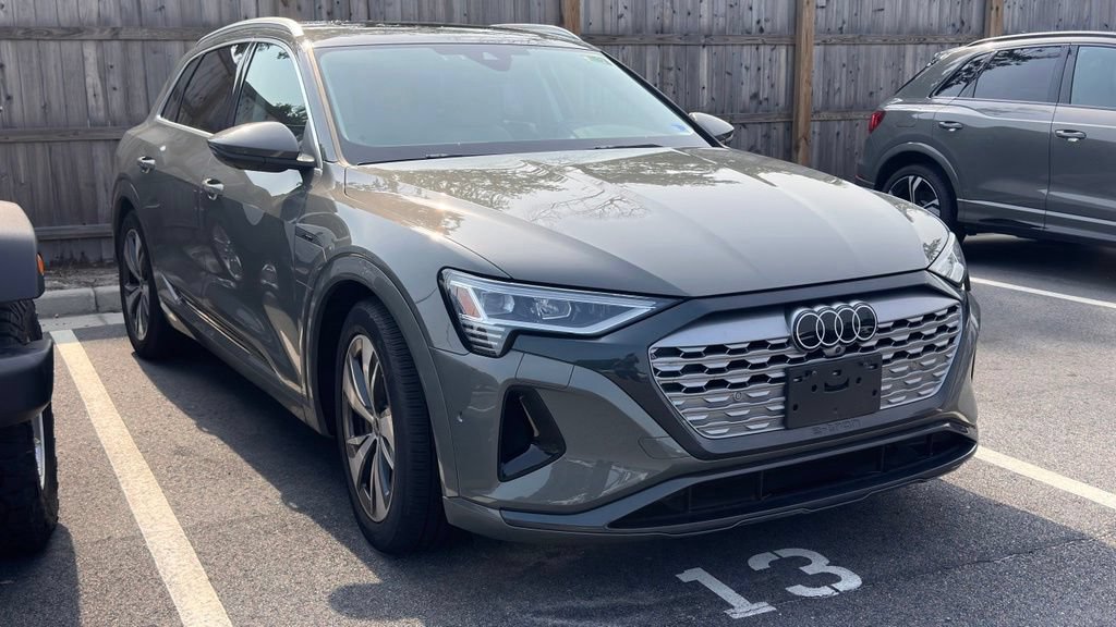 Used 2024 Audi Q8 e-tron Premium Plus w/ Premium Plus Package
