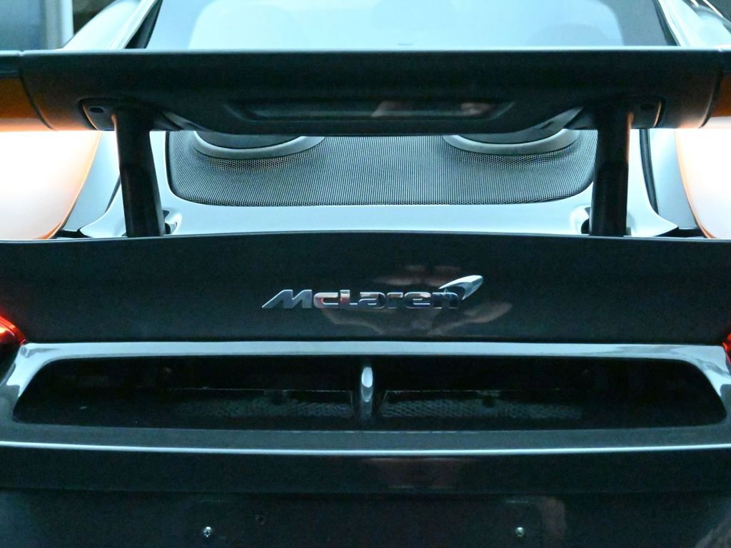 Used 2019 McLaren 600LT photo 15