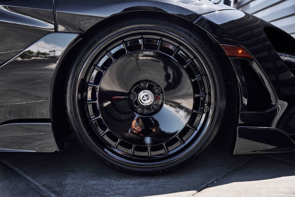 Used 2022 McLaren 765LT photo 28
