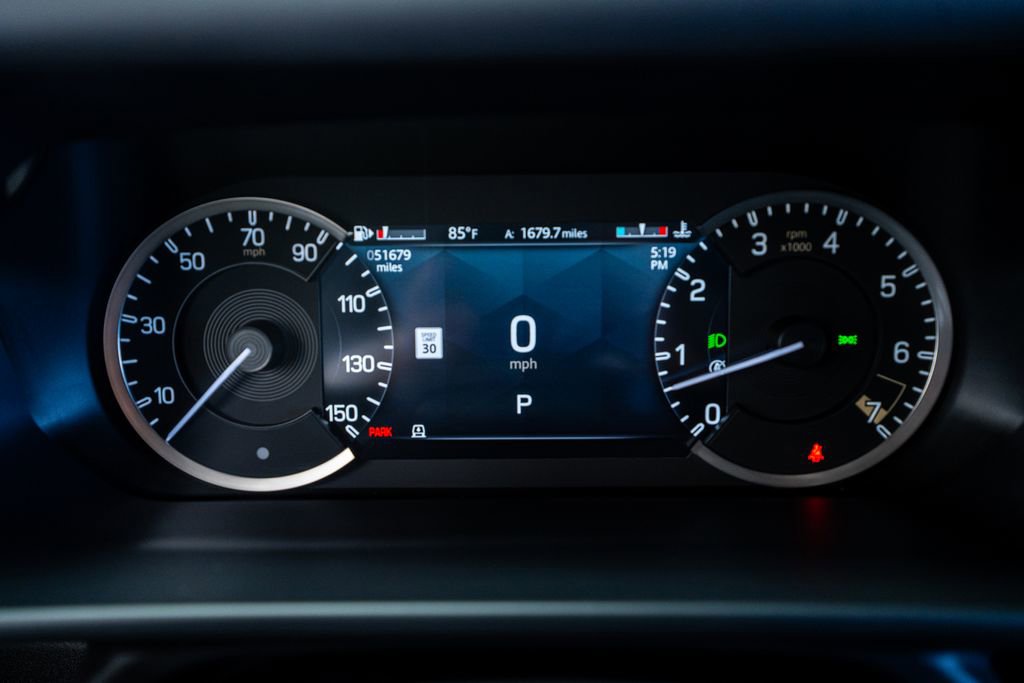 2023 Land Rover Defender 110 X-Dynamic SE