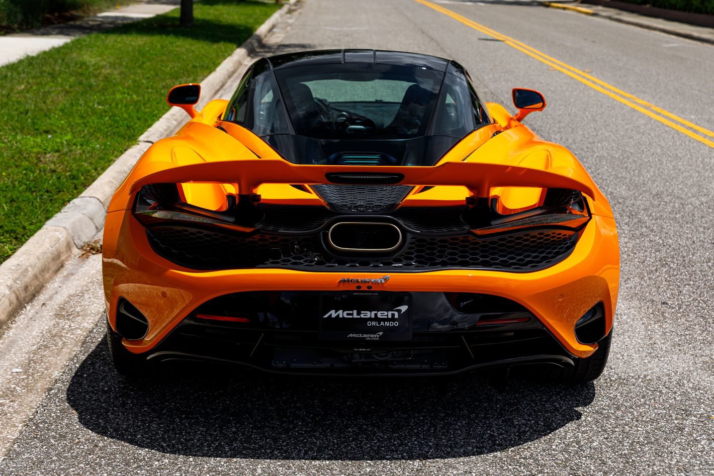 New 2027 McLaren 750S photo 9