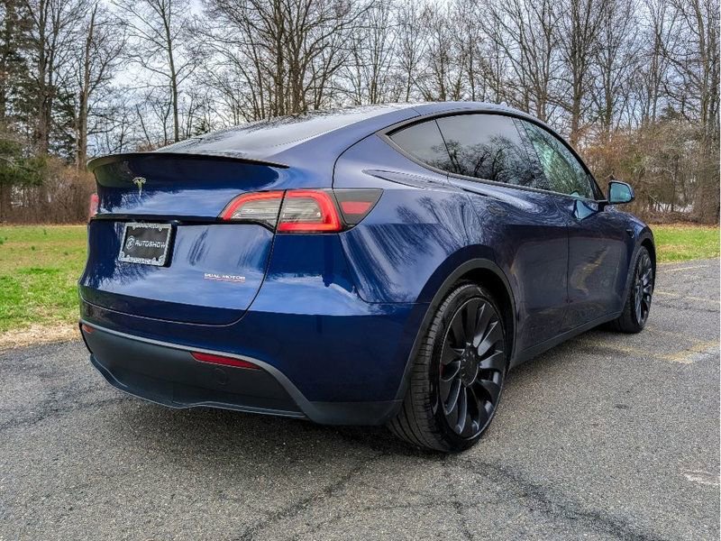 2023 Tesla Model Y Performance