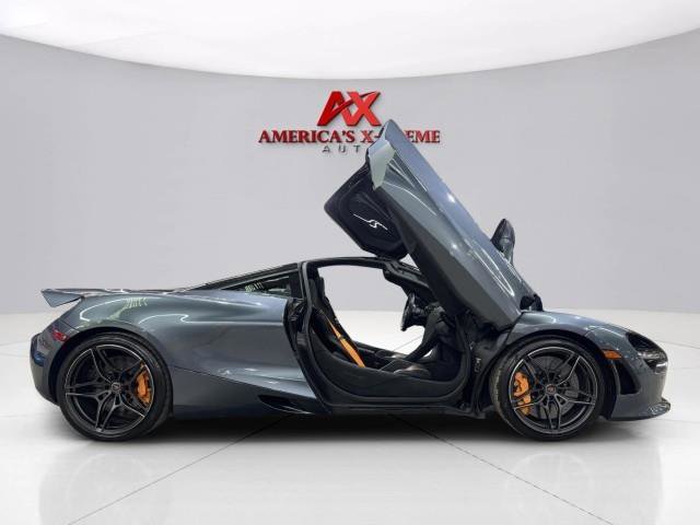 Used 2018 McLaren 720S photo 21