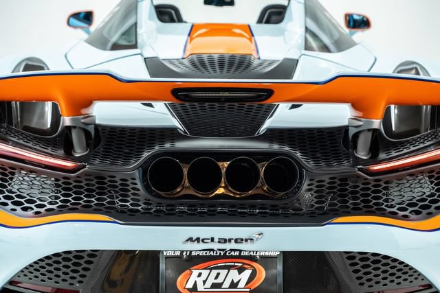 Used 2022 McLaren 765LT photo 18