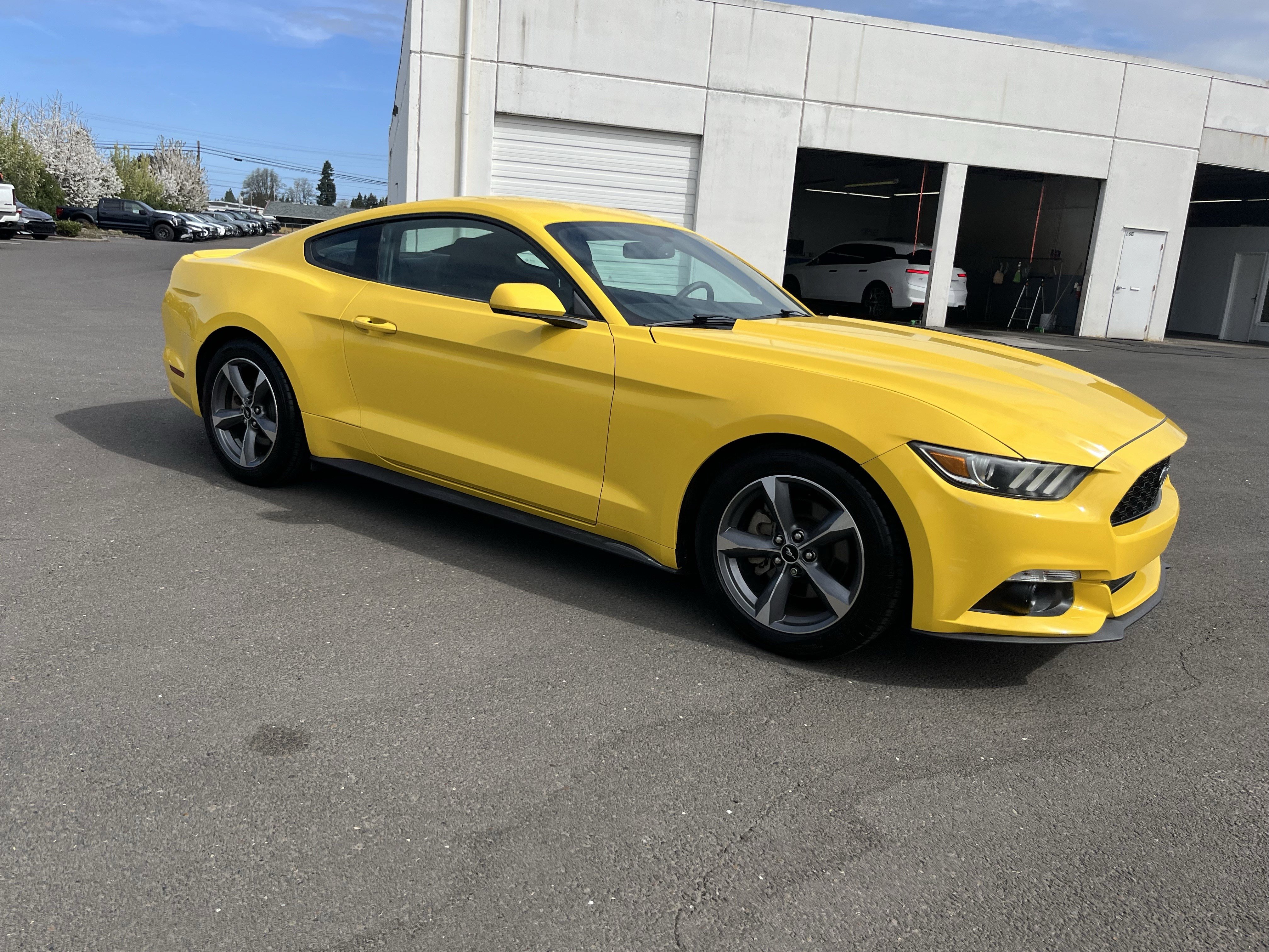 2015 Ford Mustang Coupe