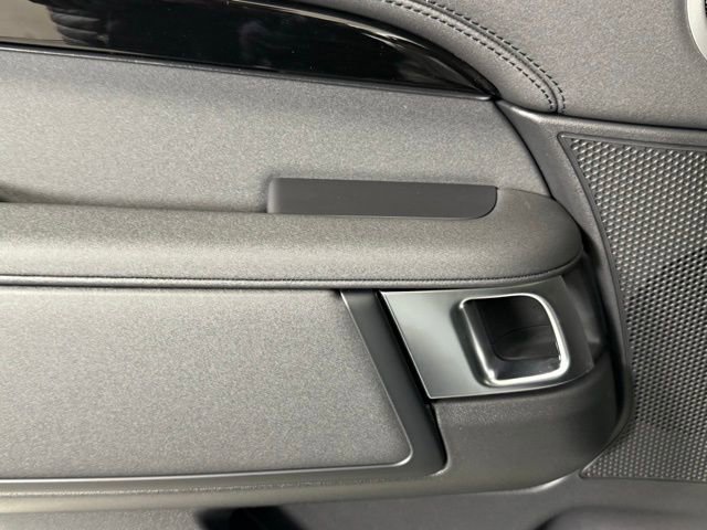 2026 Land Rover Discovery S