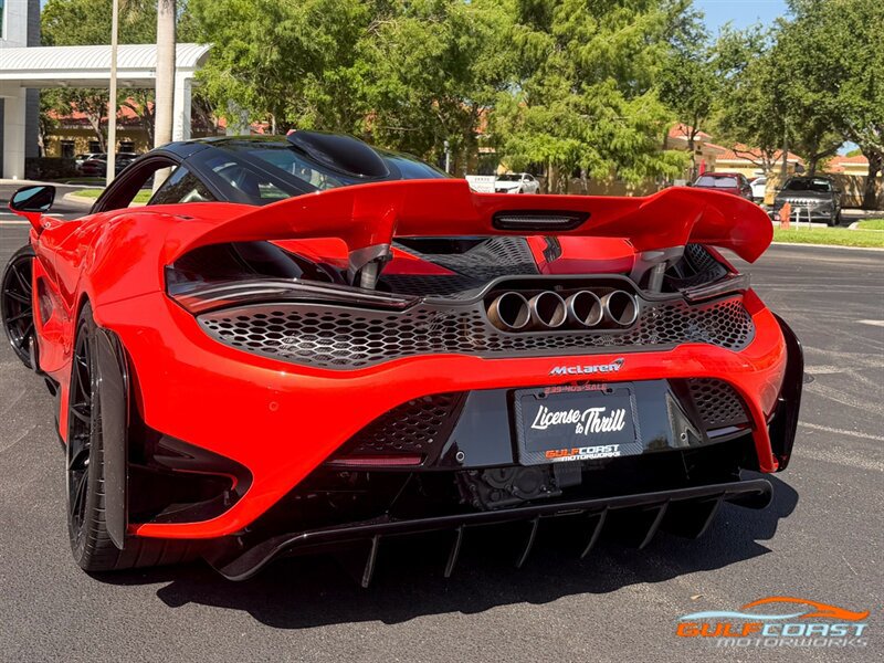 Used 2021 McLaren 765LT photo 42