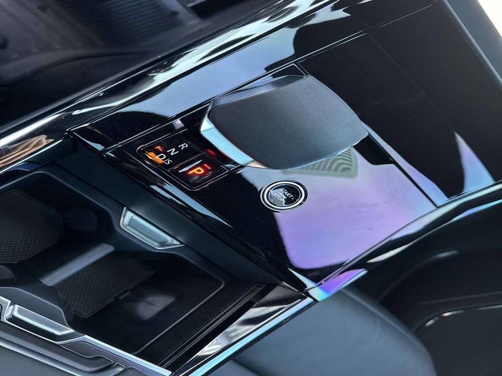 2025 Land Rover Range Rover Sport Dynamic SE