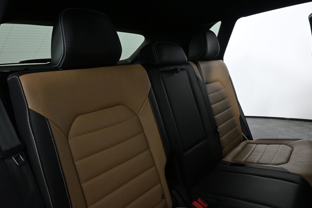 2022 Volkswagen Atlas Cross Sport SEL Premium R-Line