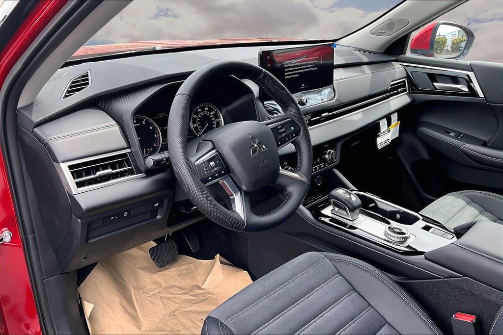 2026 Mitsubishi Outlander FWD