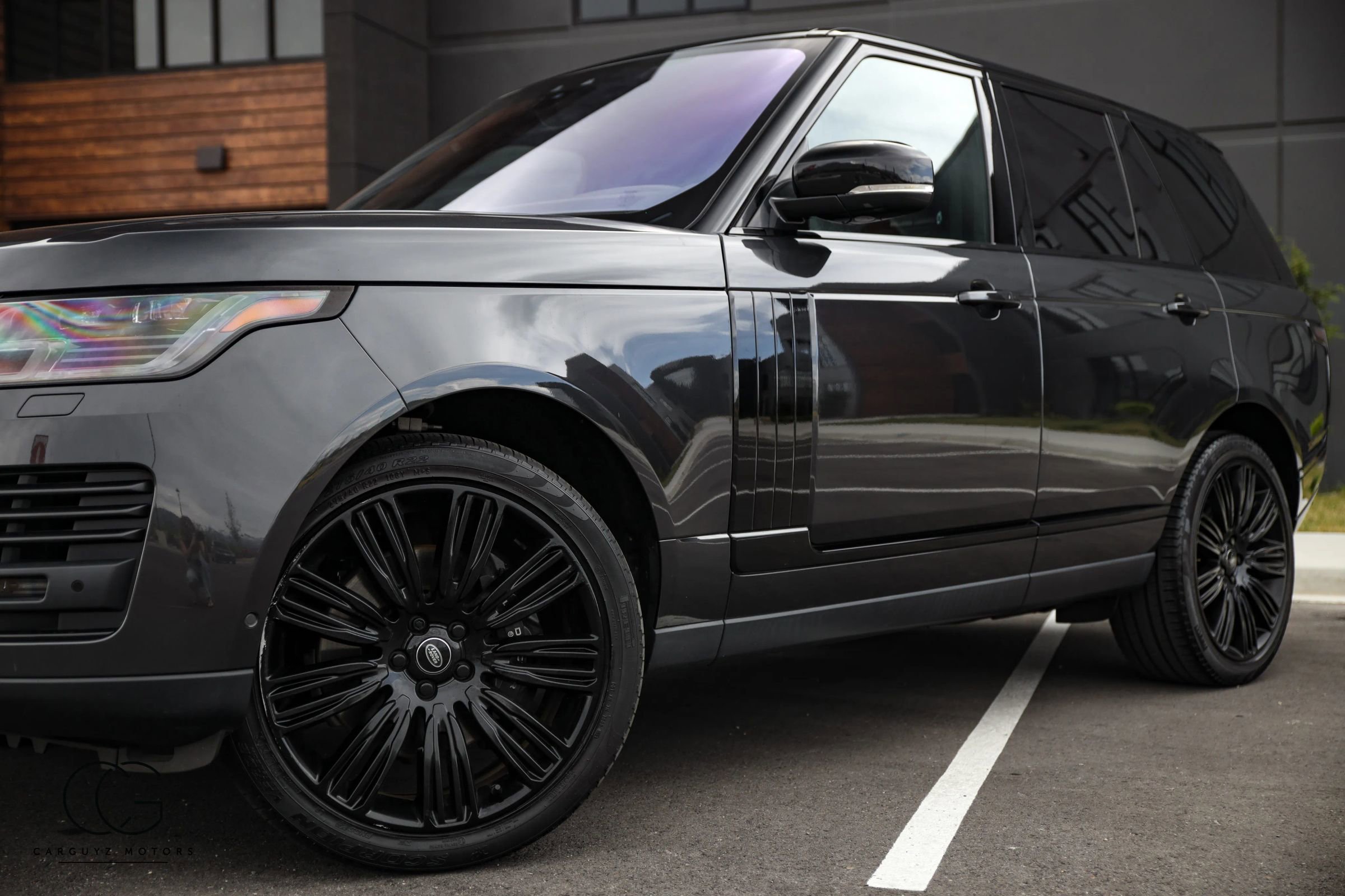 2022 Land Rover Range Rover P525 Westminster Edition