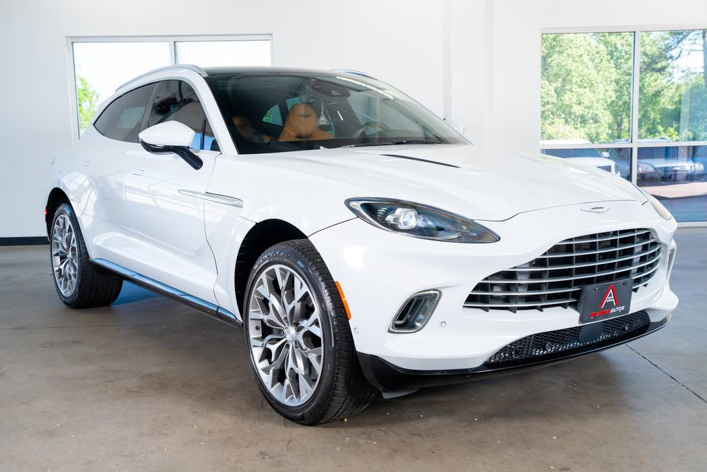 2021 Aston Martin DBX