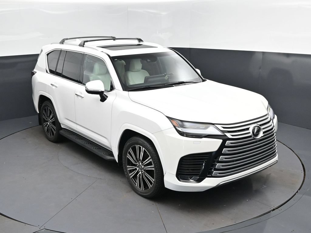 Used 2022 Lexus LX 600 4WD w/ Luxury Package