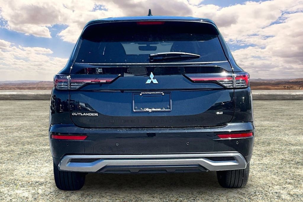 2026 Mitsubishi Outlander FWD