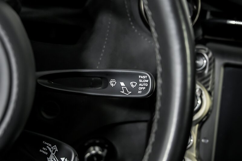 Used 2018 McLaren 720S photo 32