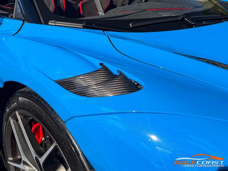 Used 2022 McLaren 765LT photo 71