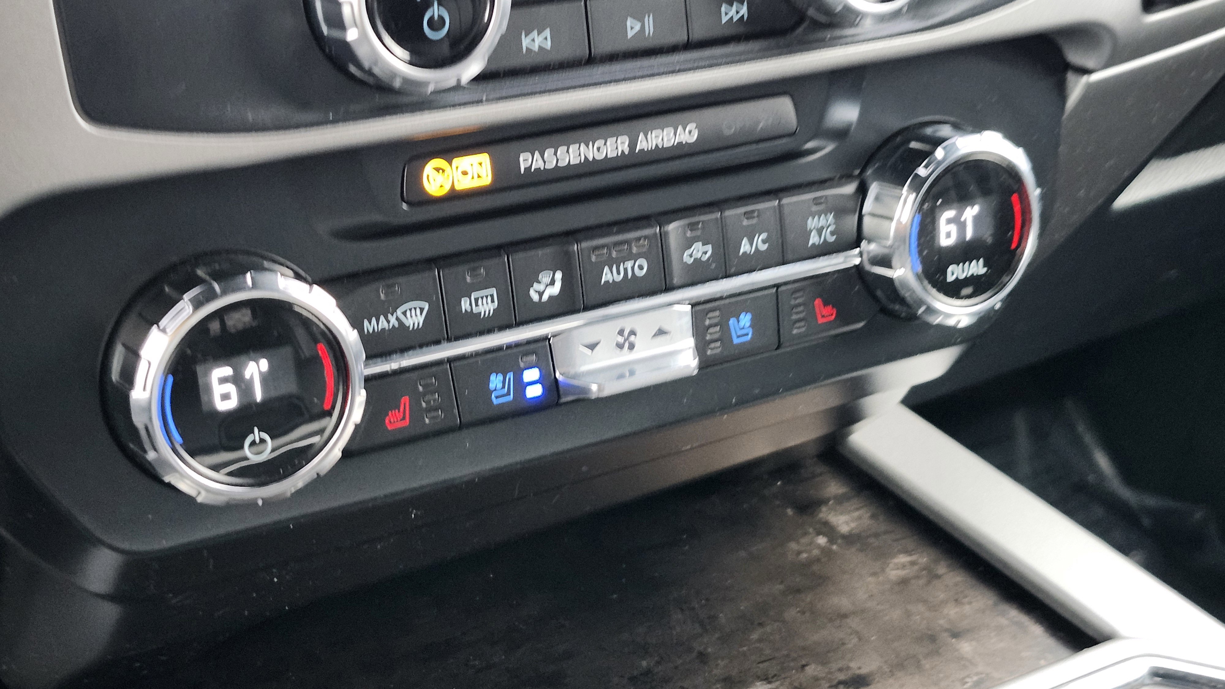 2022 Ford F350 Lariat