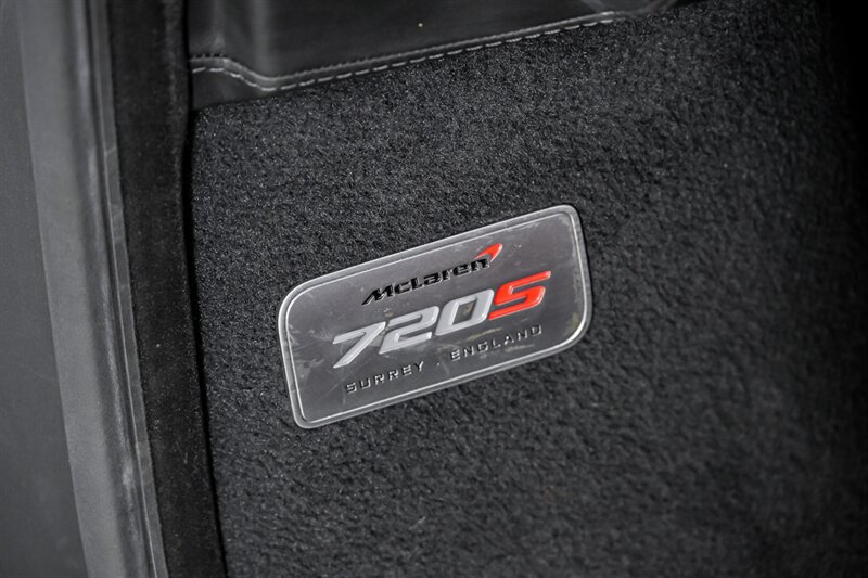 Used 2018 McLaren 720S Performance photo 23